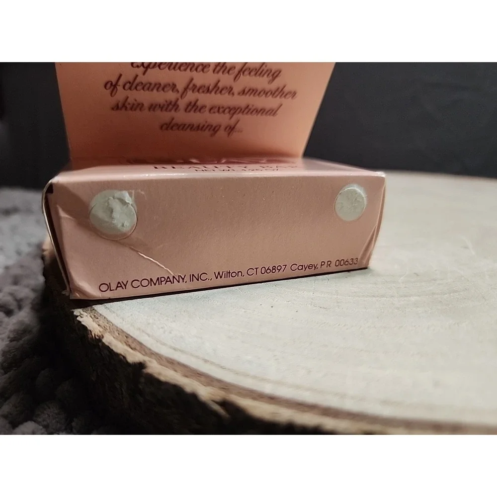 Vintage Olay Beauty Bar Soap 1.25 oz Introductory‎ Gift Size~Complete Packaging